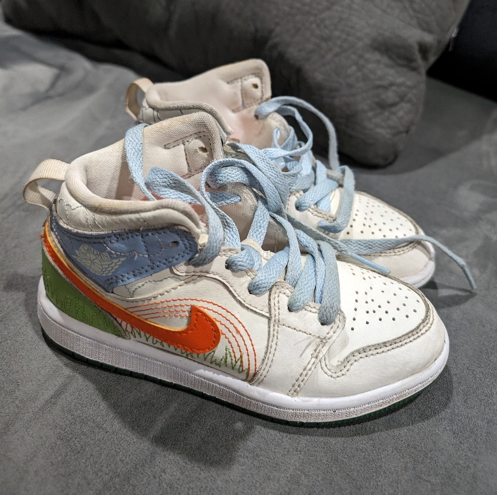 Little Boys air Jordan sneakers size 12